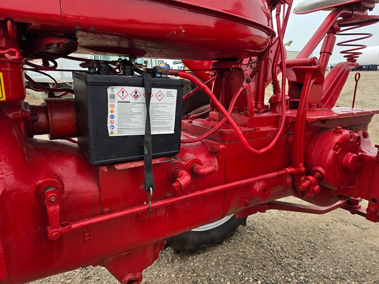 1939-farmall-super-hv-tractor-image-27
