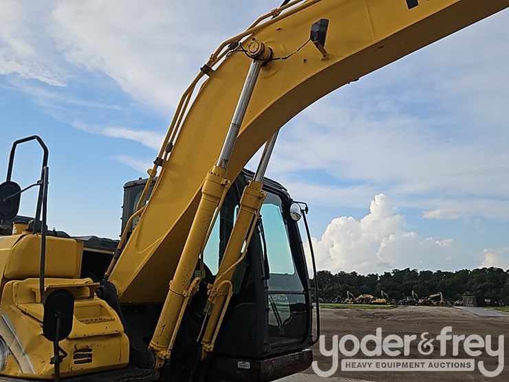 2017-kobelco-sk170-lc-image-14