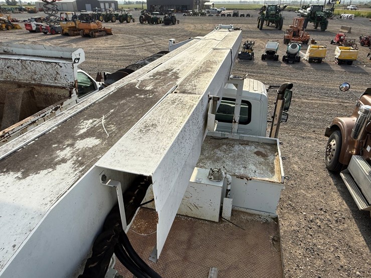 2007-international-durastar-4300-image-58
