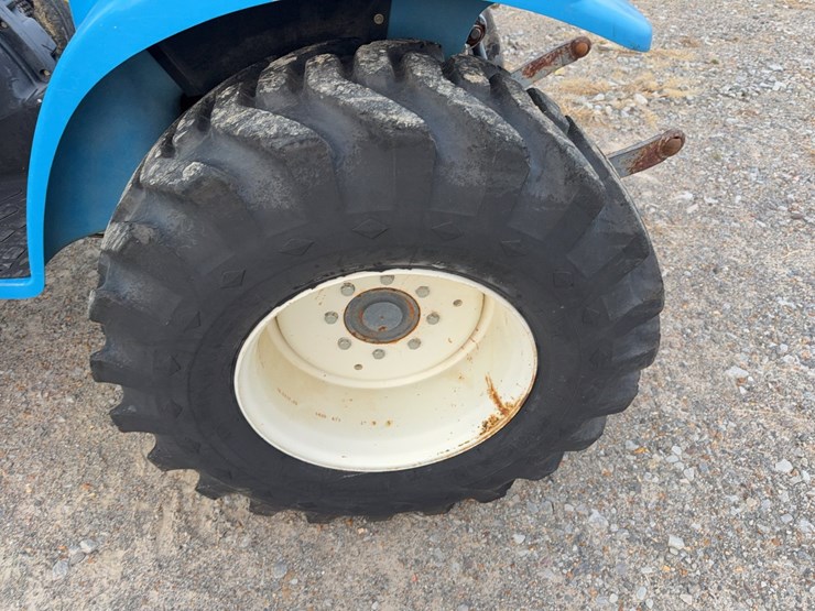 new-holland-7308-image-17