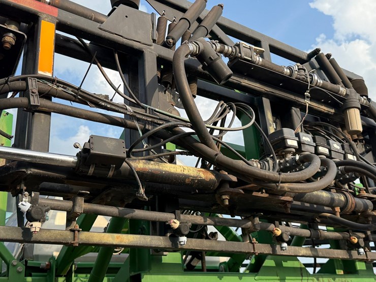 2002-john-deere-4710-image-78