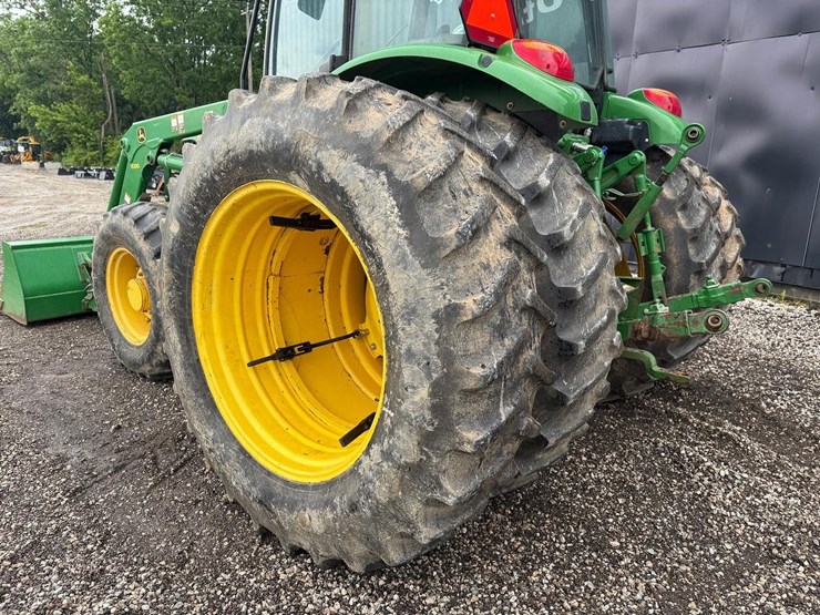 2012-john-deere-6115d-image-18