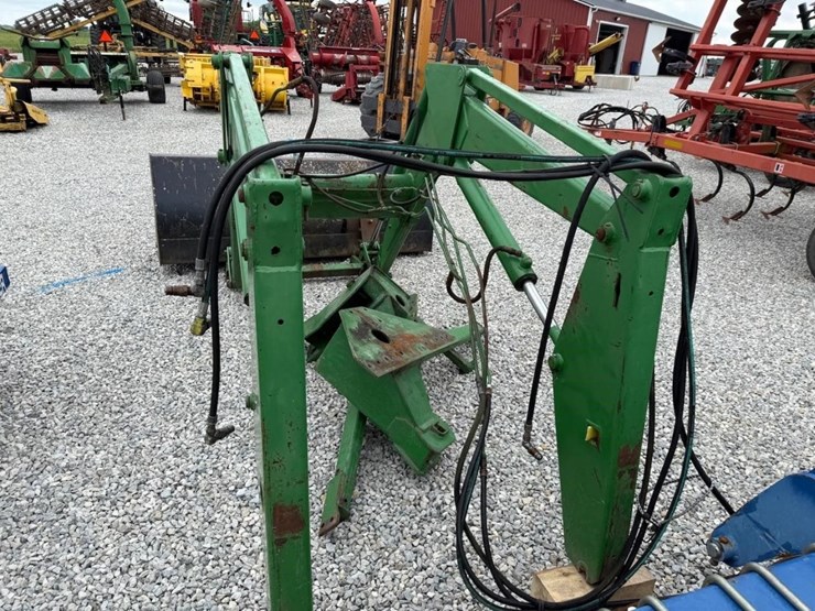 john-deere-260-image-10