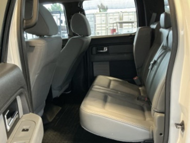 2014-ford-f150-image-25
