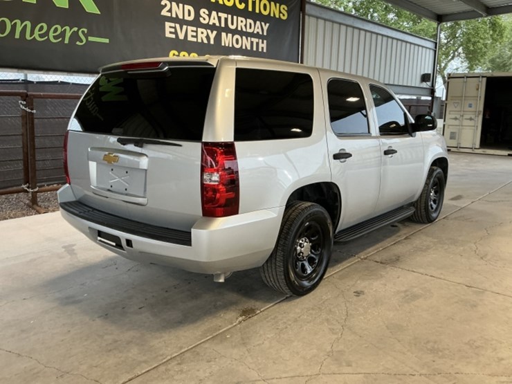 2014-chevrolet-tahoe-image-7