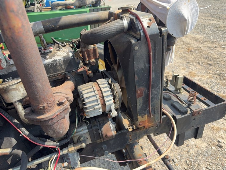 2004-tractor-king-200-image-61