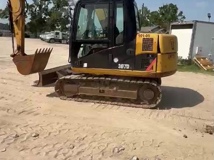 2013-caterpillar-307d-image-22