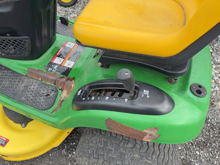 john-deere-l118-image-9