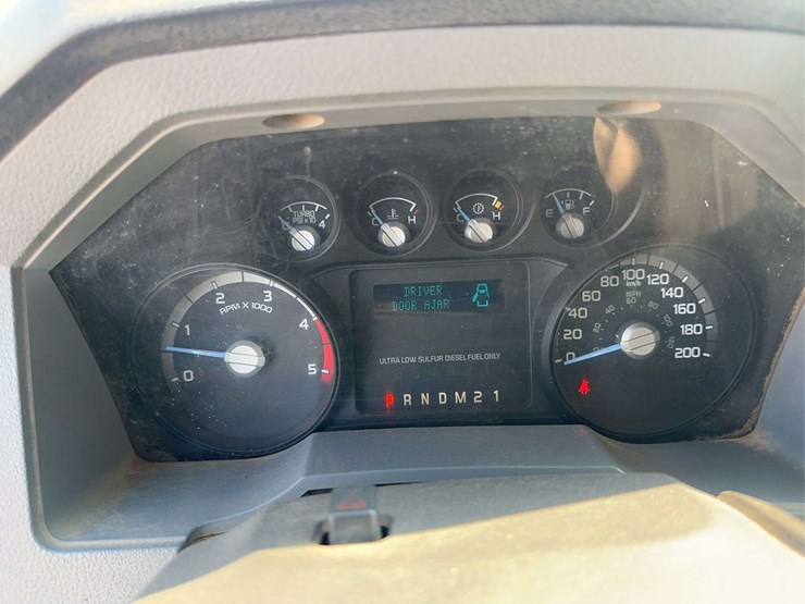 2015-ford-f450-xl-image-31