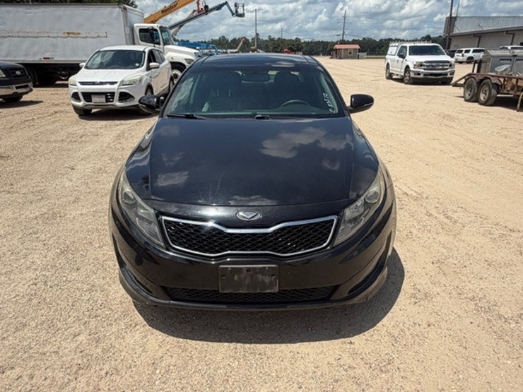 #83572-•-2013-kia-optima-image-6