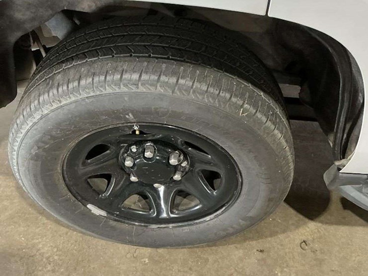 2019-chevrolet-tahoe-image-13