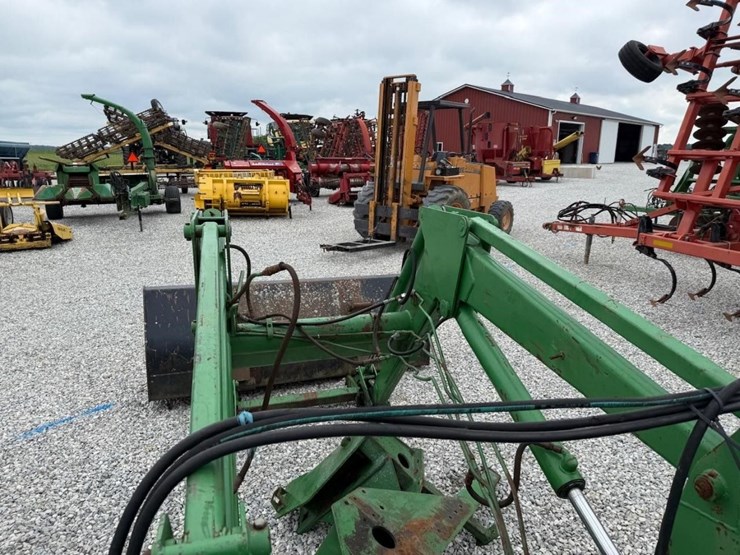 john-deere-260-image-13