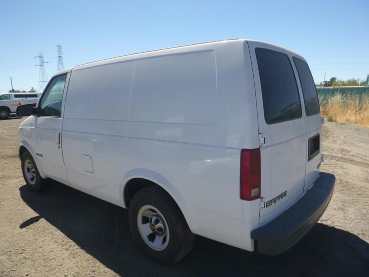 2001-gmc-safari-image-4