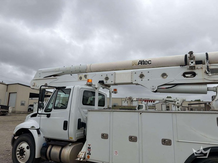 2018-international-durastar-4300-image-45