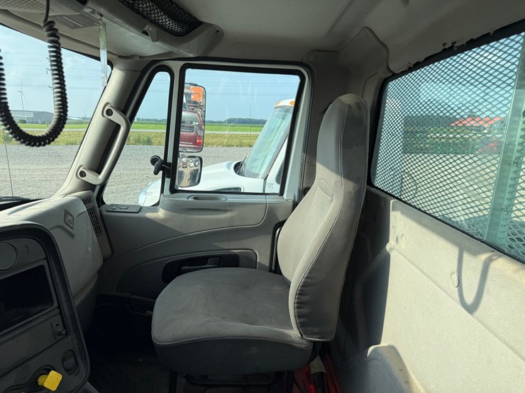 2017-international-prostar-image-44