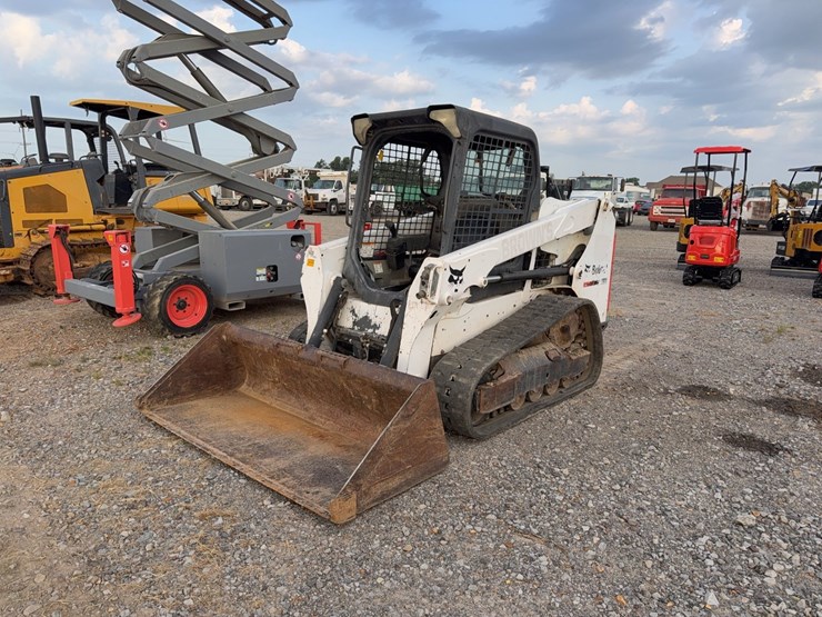 bobcat-t550-image-1