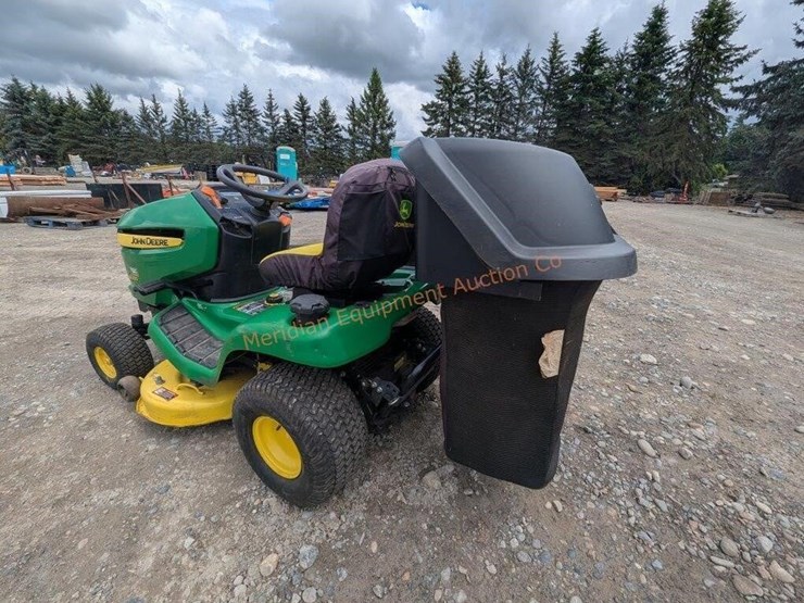 john-deere-x300-image-3