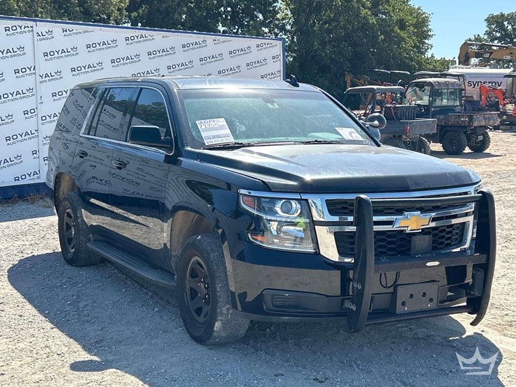 2019-chevrolet-tahoe-image-4