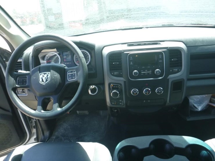 2017-dodge-1500-image-9