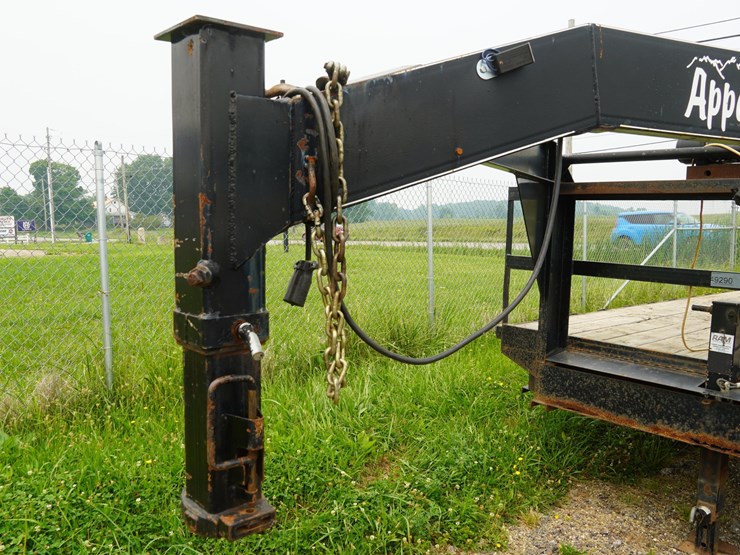 #136-•-2013-appalachian-49290-24'-trailer-image-48