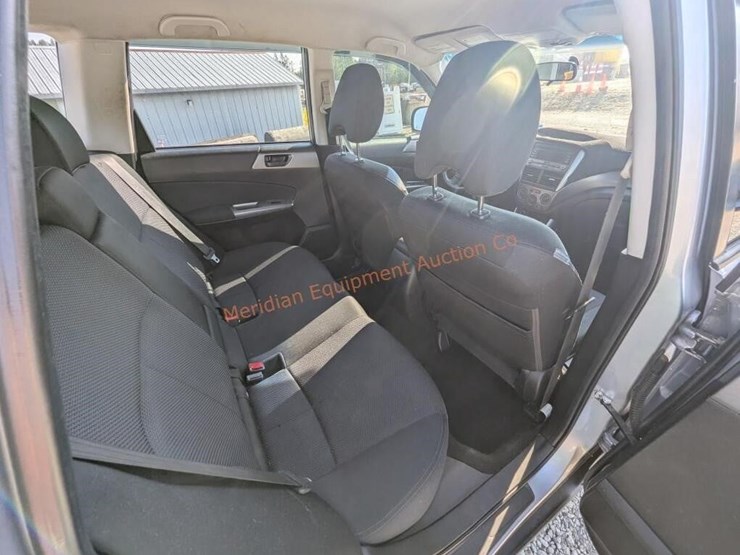 2012-subaru-forester-image-21