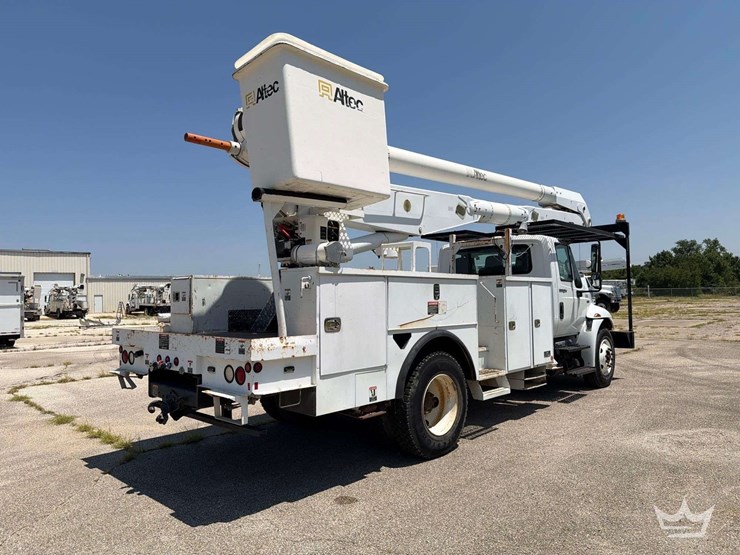 2013-international-durastar-4300-image-24