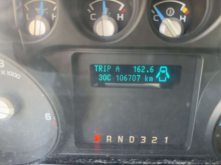 2012-ford-f450-xl-image-28