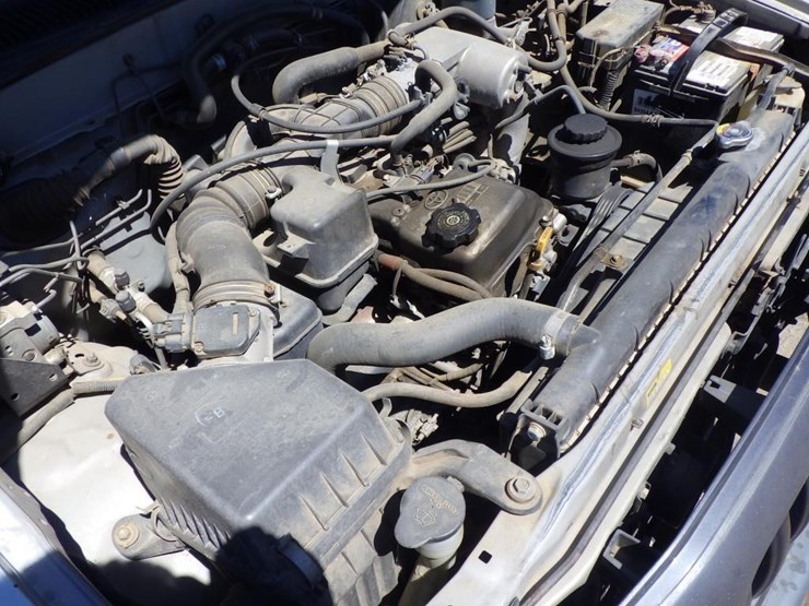 2004-toyota-tacoma-image-9