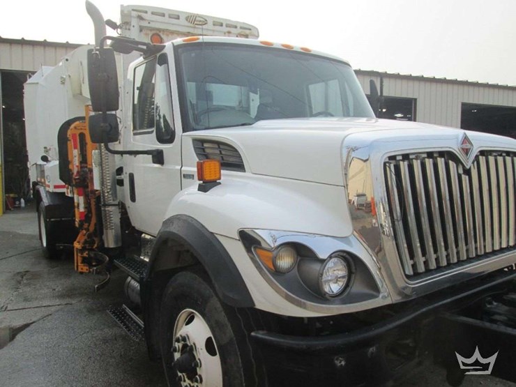 2011-international-workstar-7400-image-2