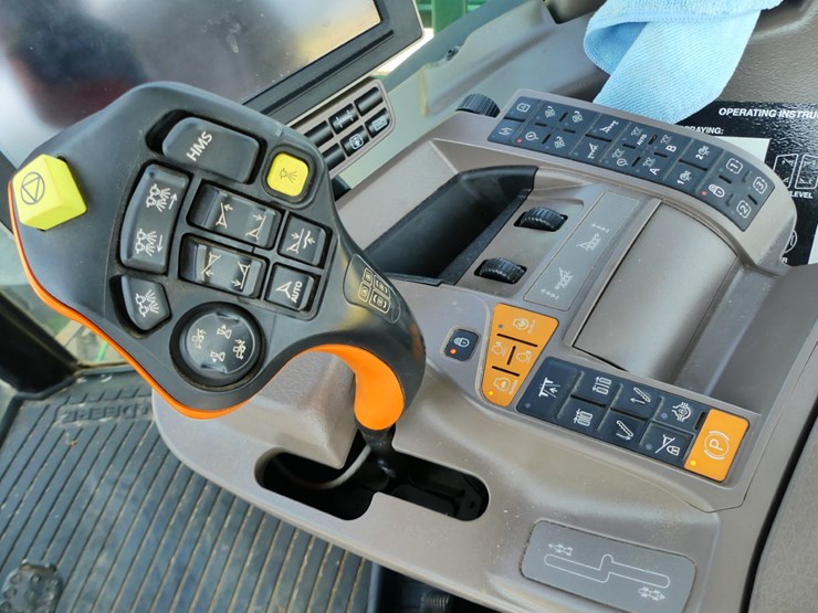 2020-john-deere-r4023-image-21