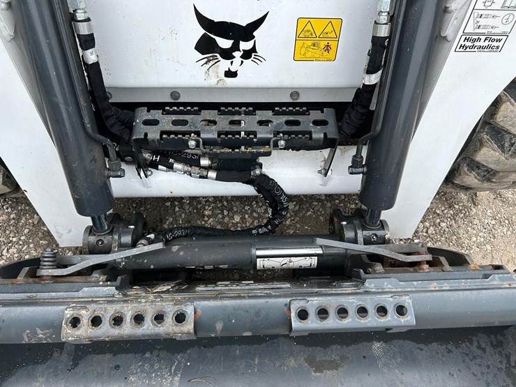 2024-bobcat-s650-image-10