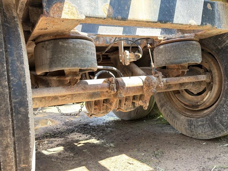 #127-•-2015-kenworth-log-truck-image-90