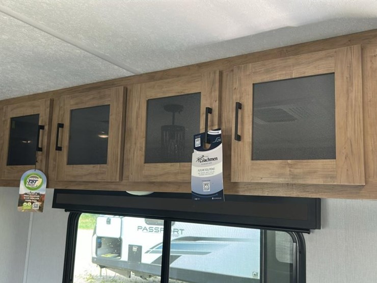 #143-•-2024-forest-river-coachmen-freedom-express-ultra-lite-246rks-camper-image-52