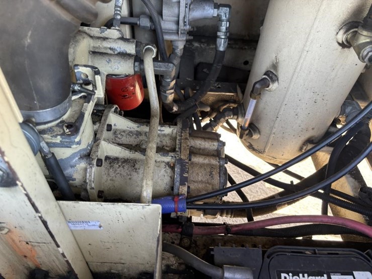 2008-ingersoll-rand-p185wjd-image-25