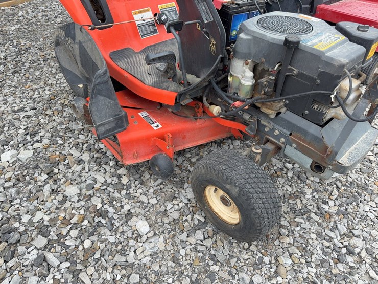 kubota-t1670-image-16