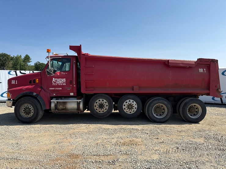 2007-sterling-l9500-image-2