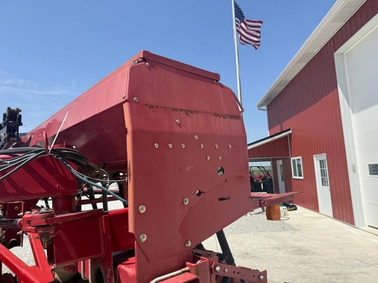 case-ih-5500-image-12