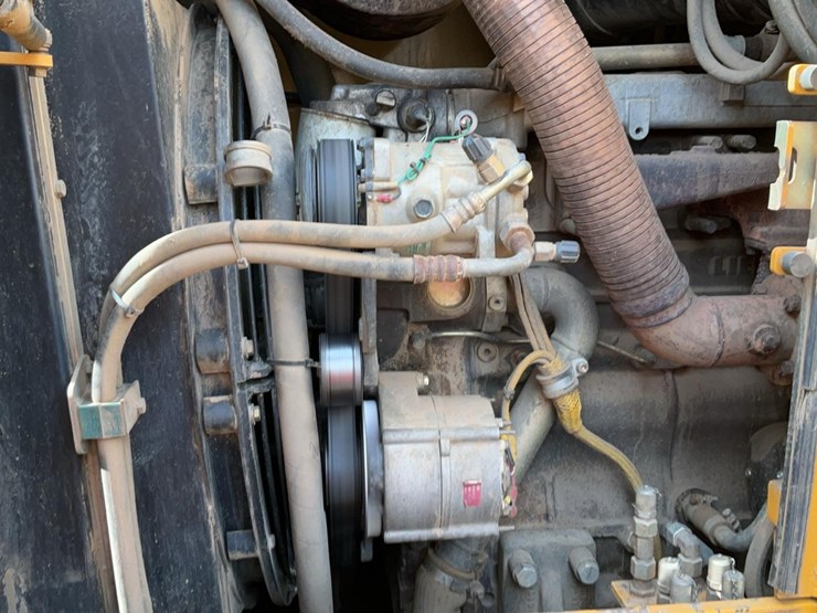 2005-deere-655c-image-33