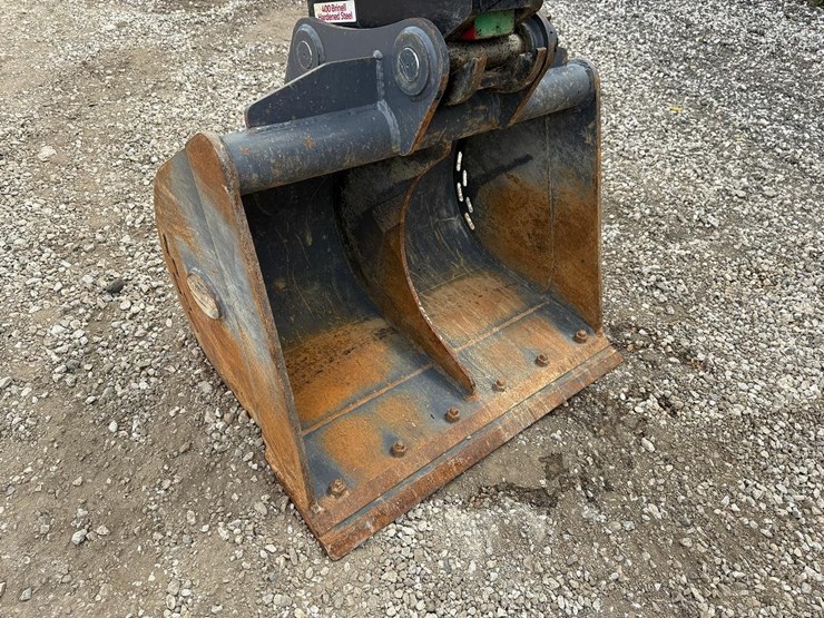 takeuchi-tb280fr-image-8