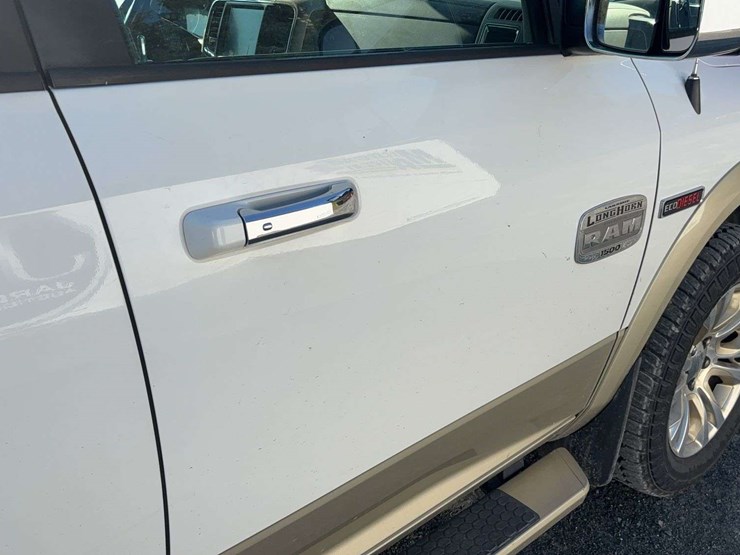 2016-ram-1500-laramie-longhorn-image-34