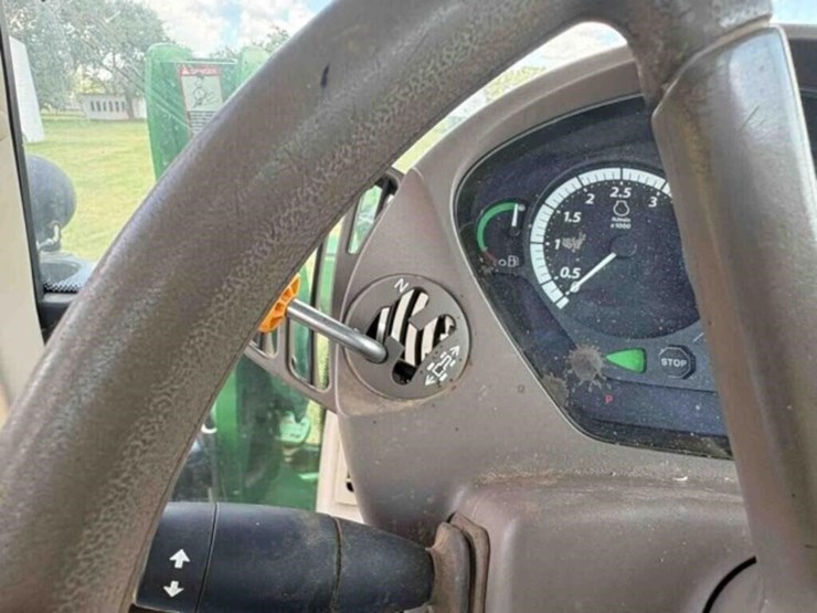 2013-john-deere-7330-image-19