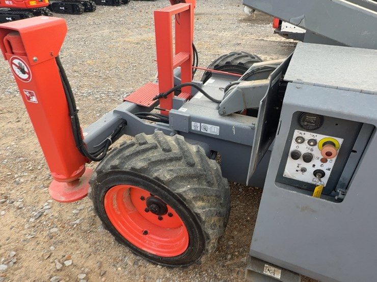 skyjack-sj6832rt-image-28