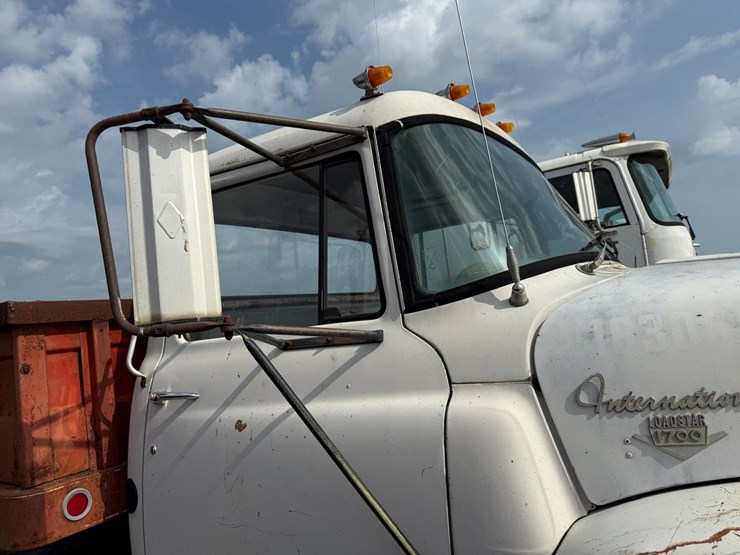 1971-international-loadstar-image-33