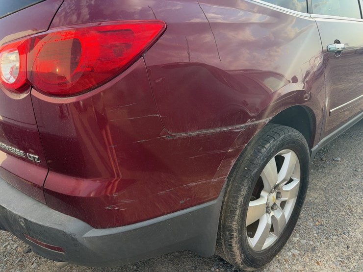 2010-chevrolet-traverse-image-9