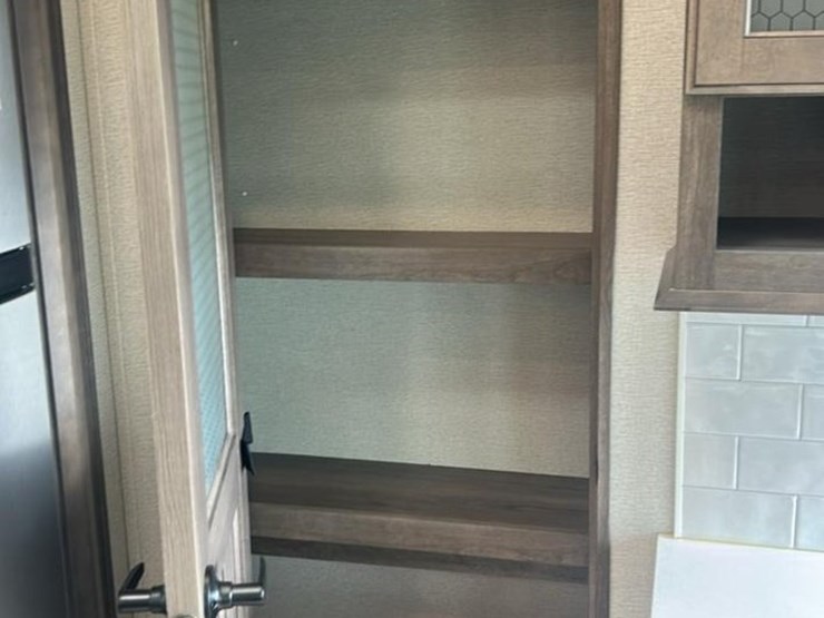#139-•-2022-grand-design-solitude-310gk-camper-image-64