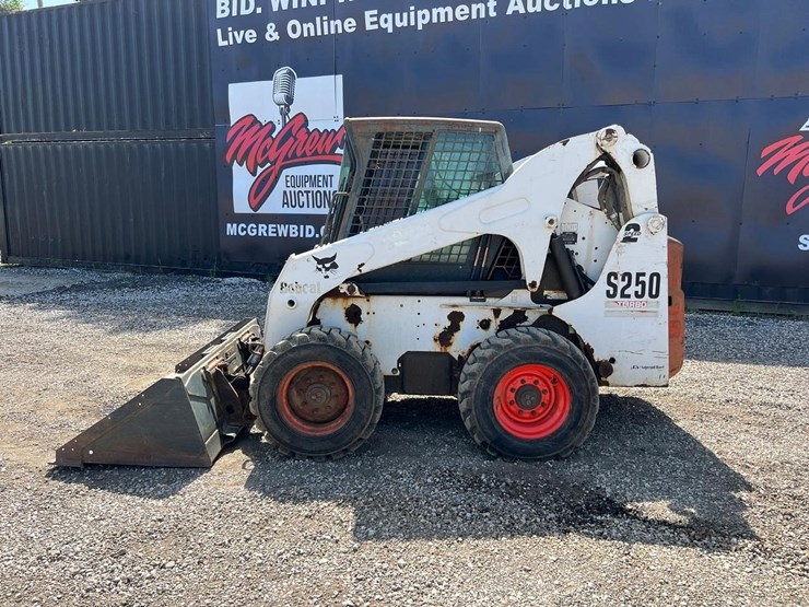 2005-bobcat-s250-image-3