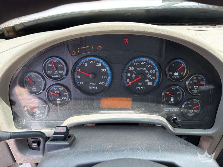 2019-international-durastar-4300-image-51