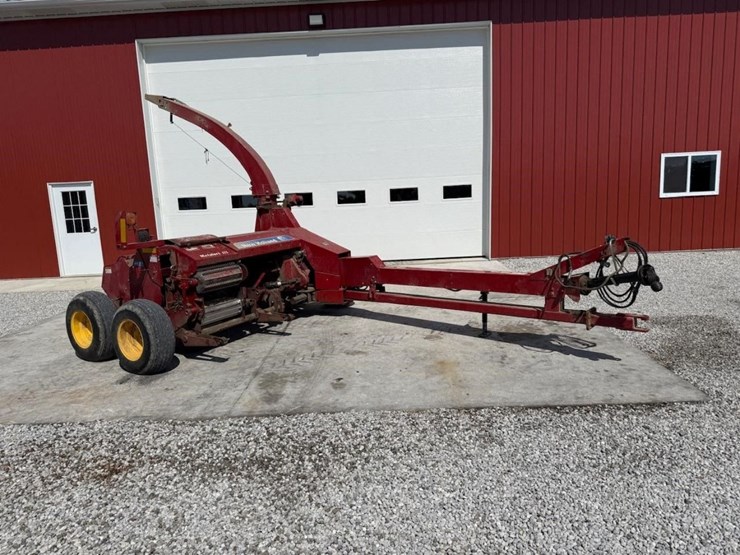 2015-new-holland-fp230-image-1