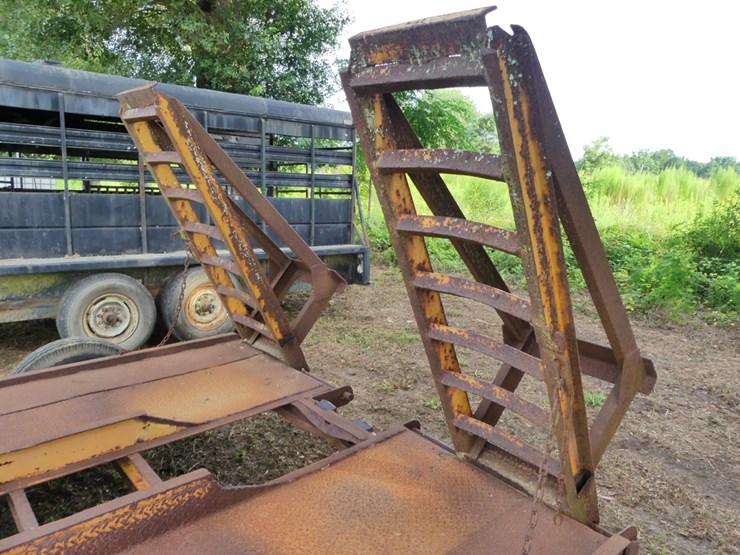 pt-8'x15'-farm-wagon-image-9