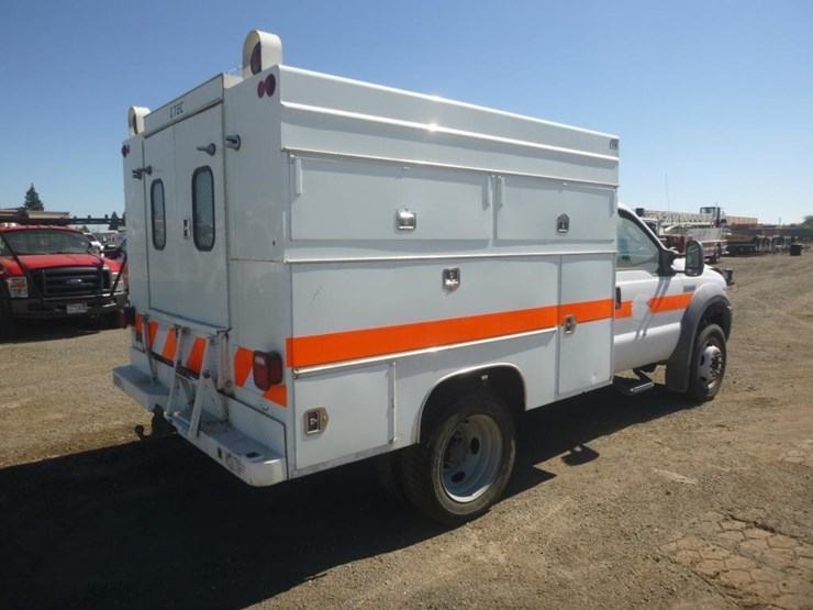 2005-ford-f450-image-3